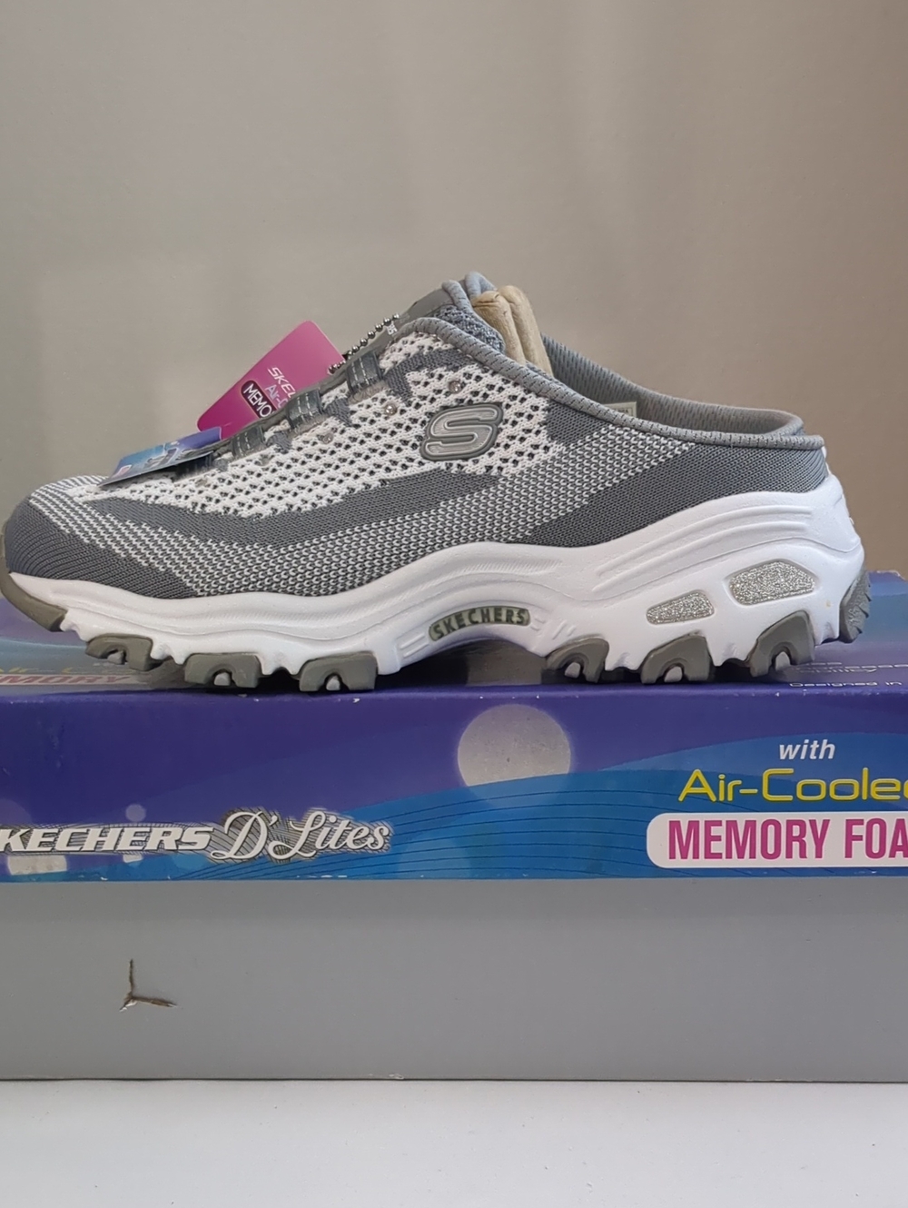 Skechers D'Lites Air Cooled Memory Foam Slip On Knitted Mule Sneaker Sz 5